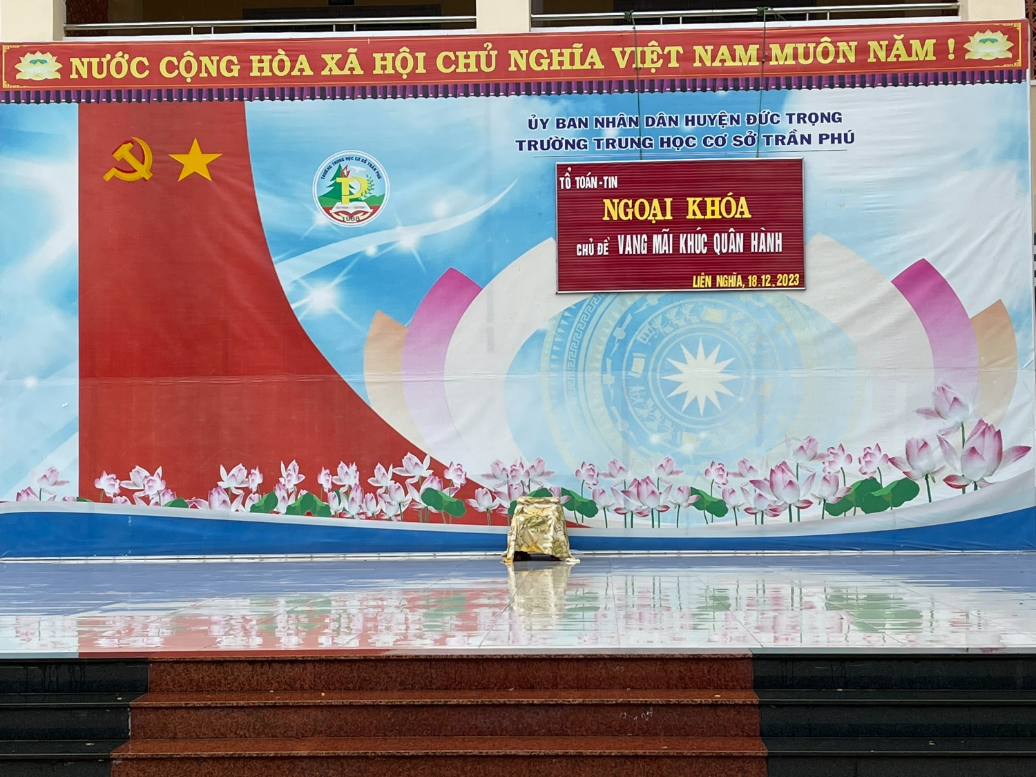 Tổ Toán - Tin trường THCS Trần Phú tổ chức ngoại khoá "VANG MÃI KHÚC QUÂN HÀNH" để kỉ niệm ngày Thành lập Quân đội nhân dân Việt Nam